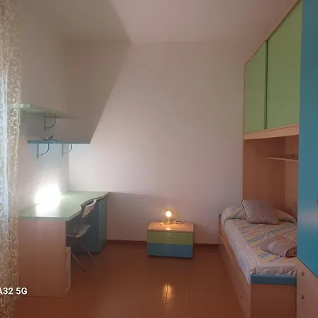 Room Bed & Boat Panzió *