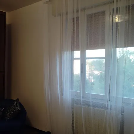 Room Bed & Boat Panzió *