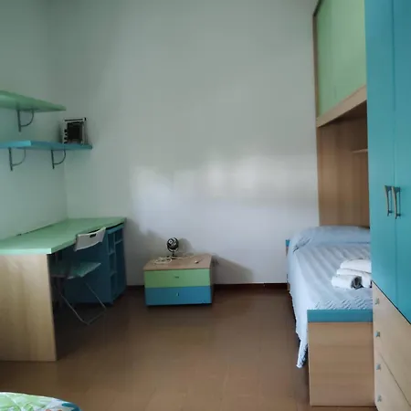 Room Bed & Boat Panzió *