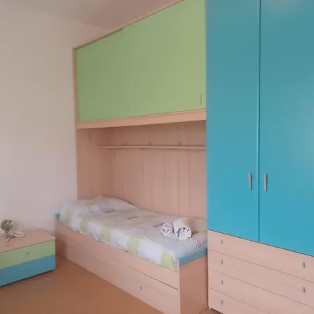 Room Bed & Boat * Berra